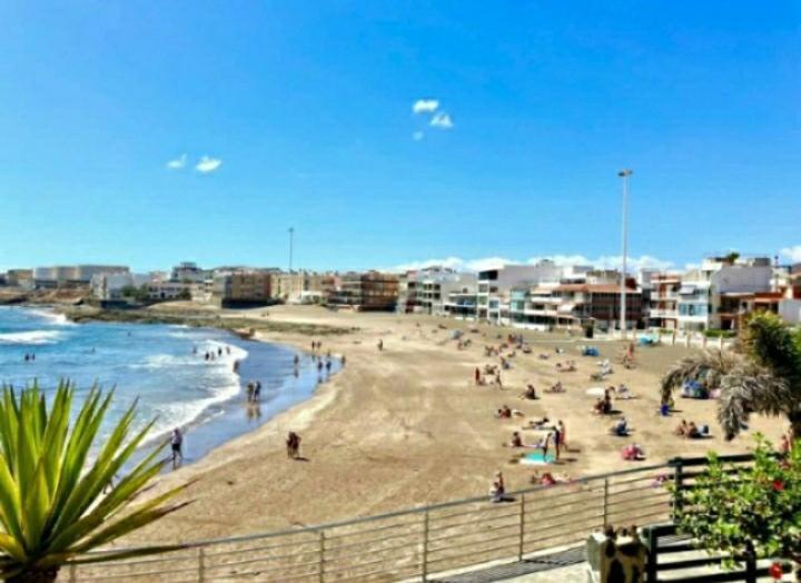 Апартаменты El Apartamento De Matita - Free Parking And 1' Beach Тельде Экстерьер фото